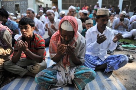 Bangladeş’te bayram sevinci bugün yaşandı