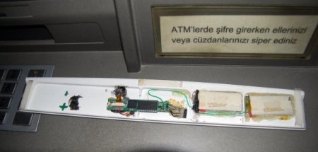 Bankamatiğe kopyalama düzeneği kuran Bulgarlar sınırda yakalandı