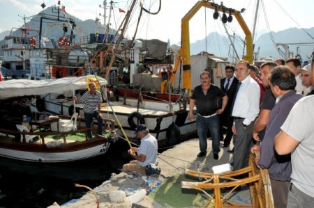 Barınak Yapılana Kadar Balıkçılar Eski Yerini Kullanacak
