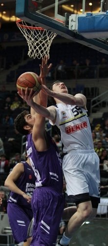 Barış Ermiş hem rekor kırdı hem de Fenerbahçe Ülker'e galibiyeti getirdi