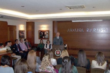 Baro Başkanı Erbek Stajyerlere Avukatlık Dersi Verdi