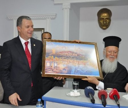 Bartholomeos: Önce Allah, sonra da devletimiz bizi koruyor