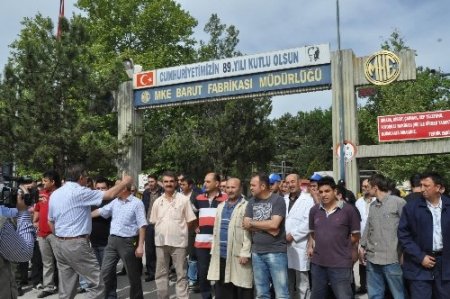 Barut Fabrikası işçilerinden prim protestosu