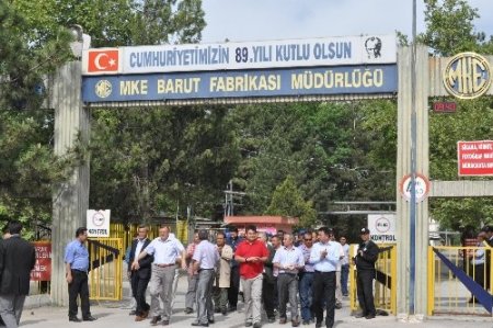 Barut Fabrikası işçilerinden prim protestosu