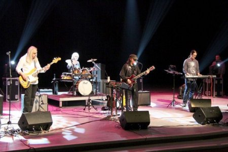 Başakşehir Belediyesi’nden konser ve müzikal oyunu