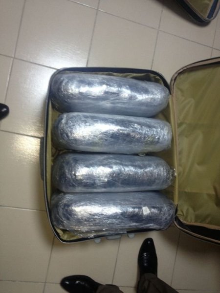 Başakşehir’de uyuşturucu operasyonu: 43 kilo esrar ele geçirildi