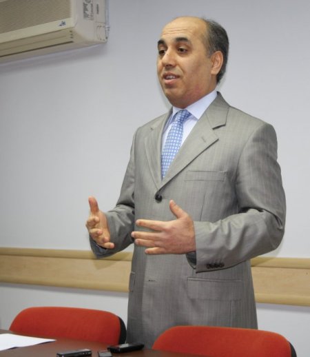 Başarılı öğretmenlere belge verildi