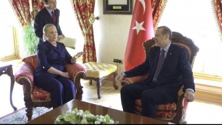 Başbakan Erdoğan, Clinton’u Kabul Etti