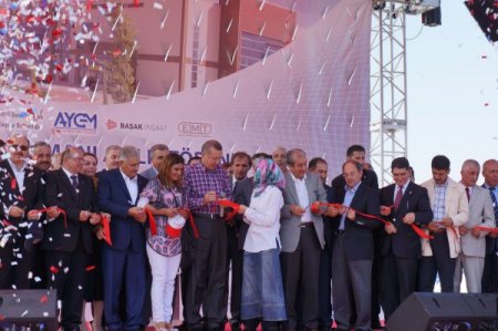 Başbakan Erdoğan, Iğdırlı Sbs Birincisini Kutladı