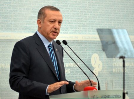 Başbakan Erdoğan, İslam dünyasına Kırım’dan seslendi