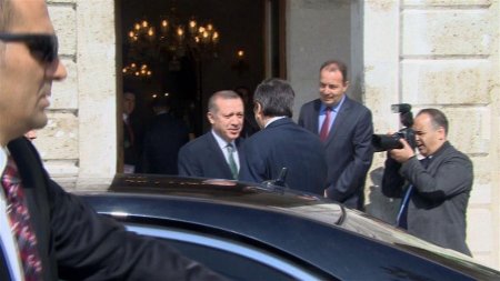 Başbakan Erdoğan, Samaras'la görüştü