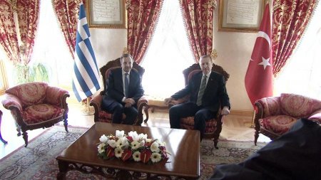 Başbakan Erdoğan, Samaras'la görüştü