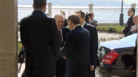 Başbakan Erdoğan, Samaras'la görüştü