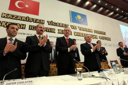 Başbakan Erdoğan, Türk ve Kazak iş adamlarına yatırım çağrısı yaptı