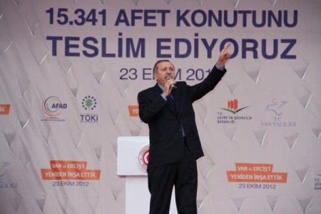 Başbakan Erdoğan: Alçakça okullara saldırıyorlar