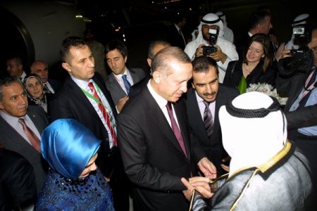 Başbakan Erdoğan BAE’de Sharjah Emirliği’ne geldi