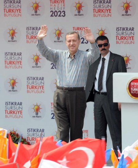 Başbakan Erdoğan: Balık Tutmasını Öğreterek Sorumluluk Dağıtacağız