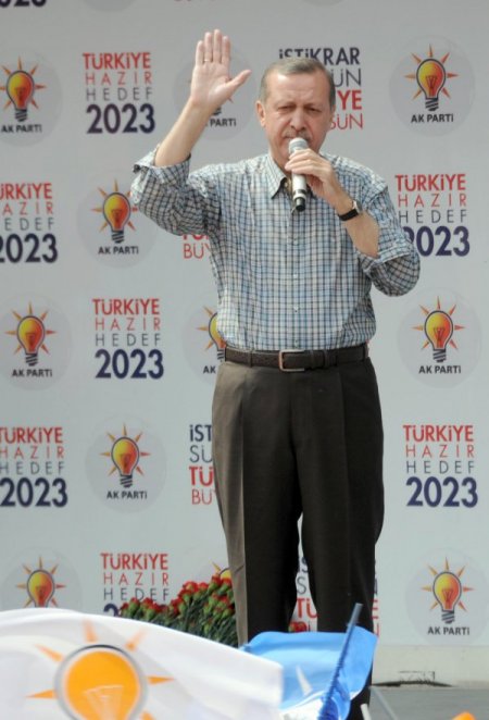 Başbakan Erdoğan: Balık Tutmasını Öğreterek Sorumluluk Dağıtacağız