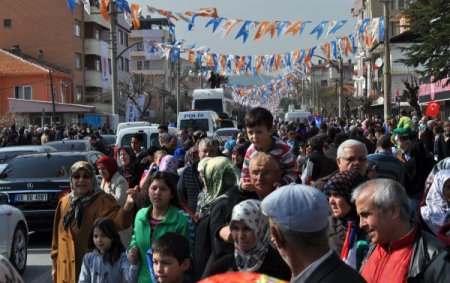 Başbakan Erdoğan Balıkesir'de coşkuyla karşılandı
