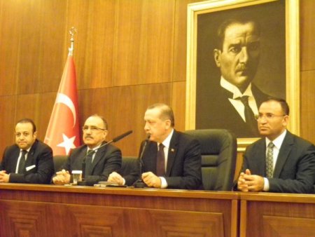 Başbakan Erdoğan: Ben Kürt kardeşlerimle et ile tırnak gibiyim