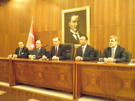 Başbakan Erdoğan: Ben Kürt kardeşlerimle et ile tırnak gibiyim