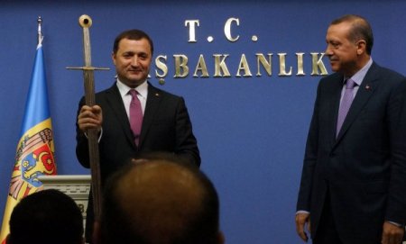 Başbakan Erdoğan: Cumhurbaşkanı ile Başbakanı birbirine düşürümezler