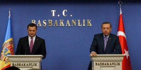 Başbakan Erdoğan: Cumhurbaşkanı ile Başbakanı birbirine düşürümezler