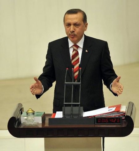 Başbakan Erdoğan: Dtp'nin Uç Eleştirilerinin Benzerini Mhp Yapıyor