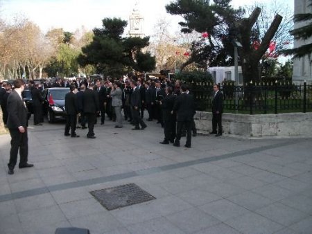 Başbakan Erdoğan; Gül, Karzai Ve Zerdari'nin De Bulunduğu Aracı Kullandı