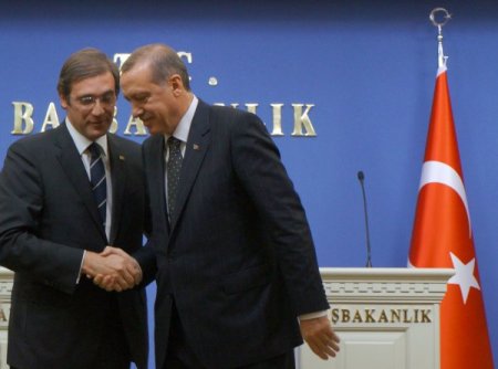 Başbakan Erdoğan: İran genelkurmay başkanını muhatap almam doğru olmaz