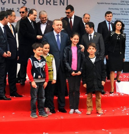 Başbakan Erdoğan: Medya üzerinden yapılan operasyonlara itibar etmeyin