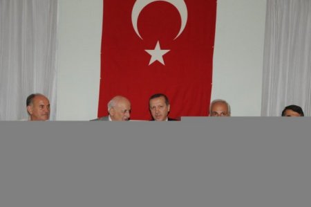 Başbakan Erdoğan: Salı Günü Dışişleri Bakanımı Suriye'ye Gönderiyorum