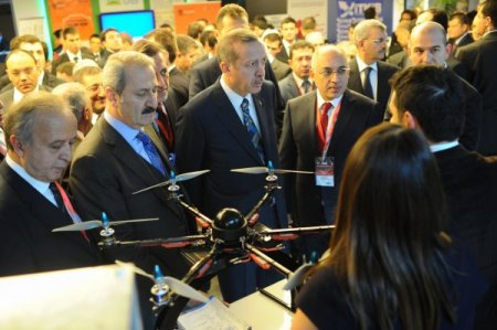 Başbakan Erdoğan: Tarihimizi haremden ibaret göstermeye çalışıyorlar