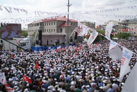 Başbakan Erdoğan: Telefon Konuşmalarında Millet Üzerine Oynanan Kirli Tezgahlar Ortaya Çıkıyor