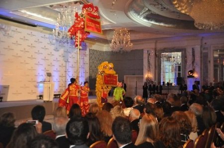 Başbakan Erdoğan'a aslan dansı sürprizi