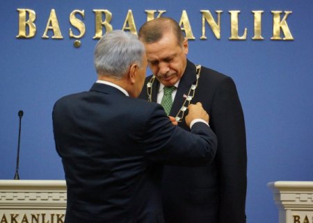 Başbakan Erdoğan’a Kazakistan'ın Altın Kıran Nişanı verildi