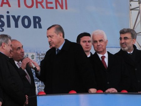 Başbakan Erdoğan'dan Kktc Cumhurbaşkanı Eroğlu'na Doğum Günü Hediyesi