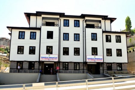 Başbakan Erdoğan'ın annesinin adı Mamak'ta yaşatılacak