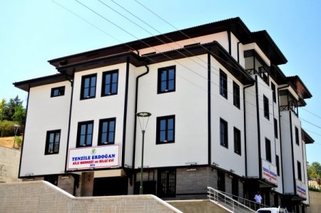 Başbakan Erdoğan'ın annesinin adı Mamak'ta yaşatılacak