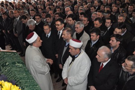 Başbakan Erdoğan’ın dünürü Mehmet İlgen toprağa verildi