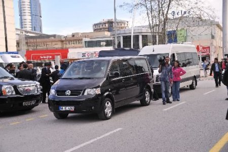 Başbakan Erdoğan'ın Konvoyu Küçüldü, Basın Araçlarına Yasak Geldi