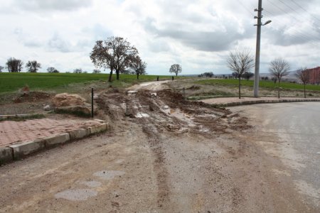 Başbakan gelecek diye arazisinden yol geçirdiler, 8 yıldır geri vermediler