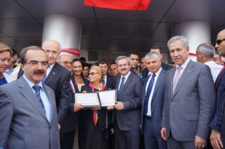 Başbakan Yardımcısı Arınç, Ceyhan'da fen lisesi açtı