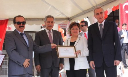 Başbakan Yardımcısı Arınç: Bütçede en büyük payı eğitime ayırdık