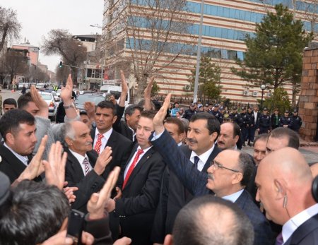 Başbakan Yardımcısı Atalay: Çözüm sürecinde her kesimin desteğine ihtiyaç var