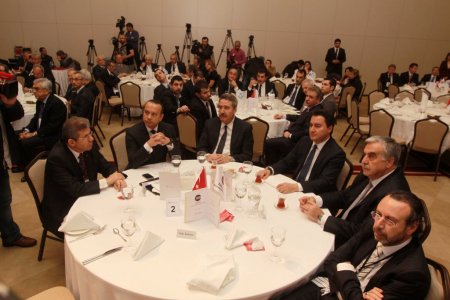 Başbakan Yardımcısı Babacan: Türkiye yükselen donör ülkeler listesinde