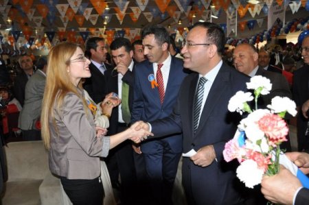 Başbakan Yardımcısı Bozdağ: Anayasa Ne Diyorsa Biz Onu Yapıyoruz