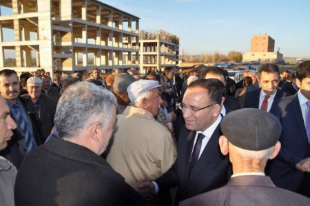 Başbakan Yardımcısı Bozdağ: Her zaman eğitime gereken önemi verdik