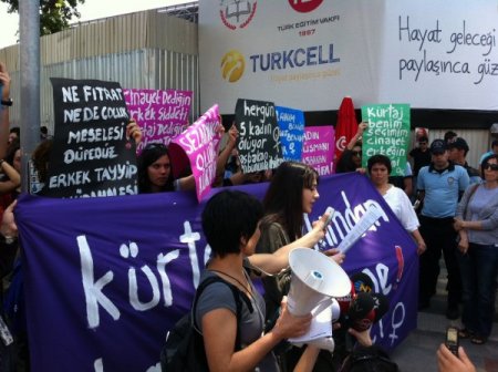 Başbakan'a 'Feminist' Tepki