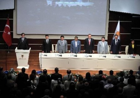 Başbakan'dan Bahçeli'ye: Siz Alparslan, Orhan Gazi, Gazi Mustafa Kemal'den Daha Fazla Mı Milliyetçisiniz ?